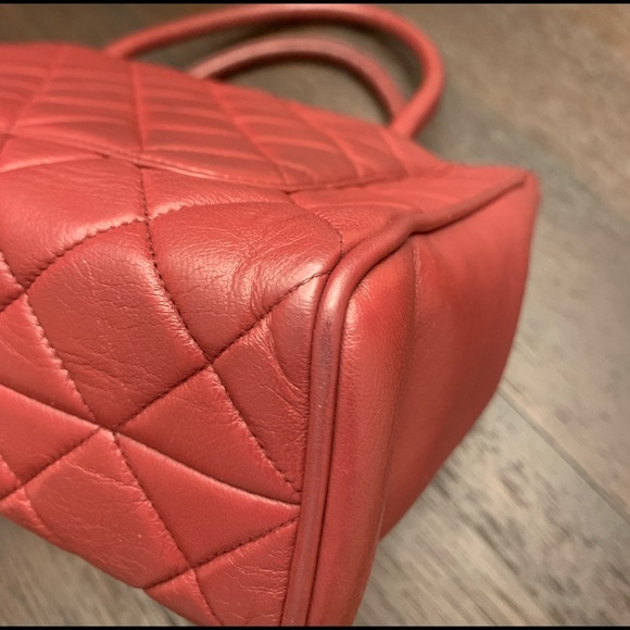 Chanel handbag - Picture 6 of 15